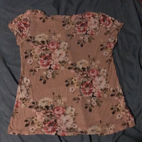 Size-small Color-flowery with blush light pink background with glittery pocket - Picture 2 of 2